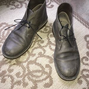 Clarks Bushacre gray boots